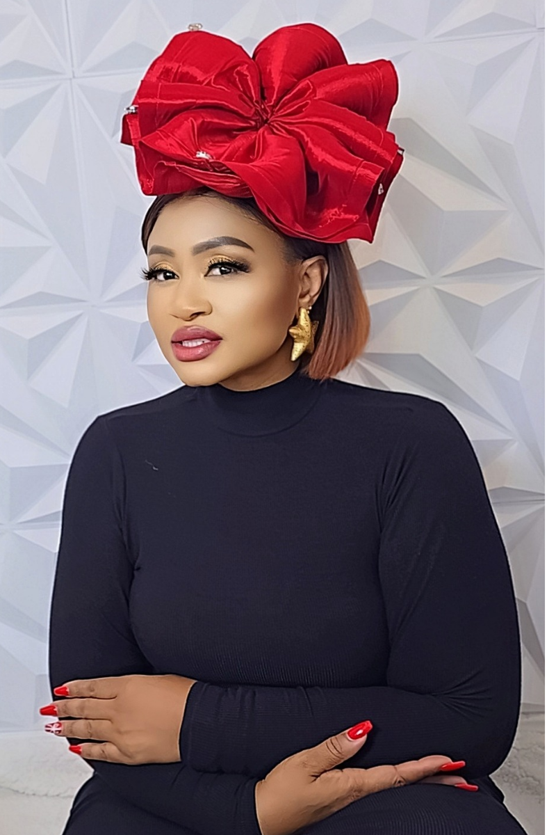 The Duchess Silk Fascinator