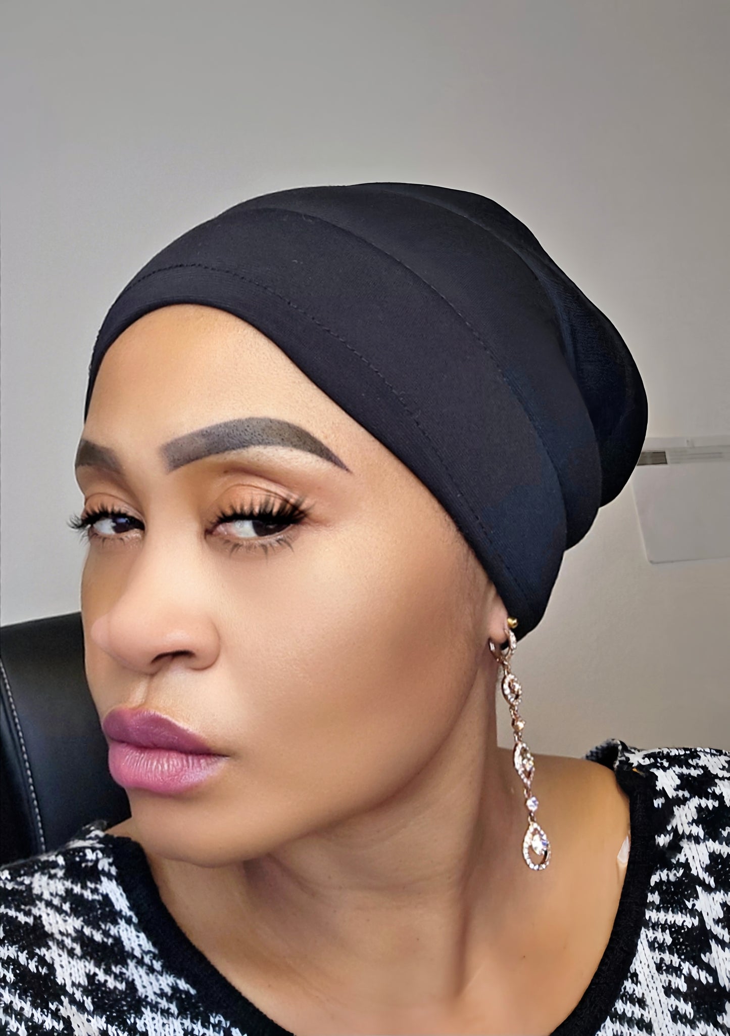 READY TO WEAR  NO SLIP HAIR VOLUMIZER/ LIFT