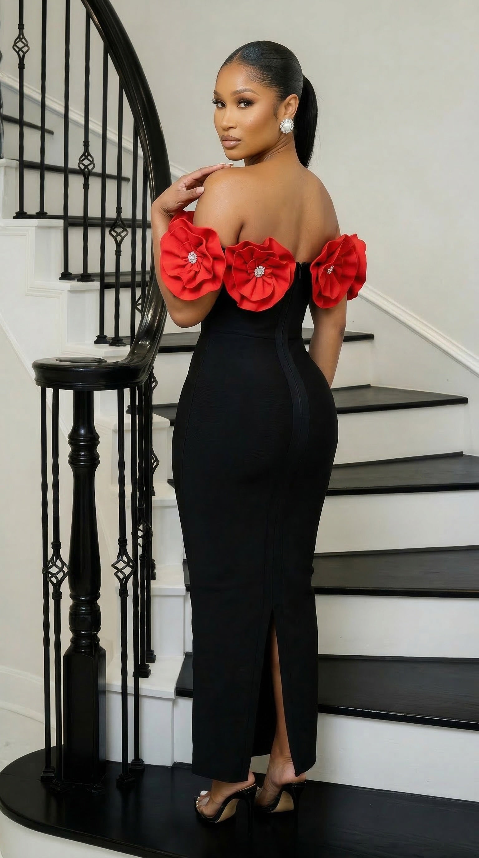 THE ROSA NOIRE GOWN